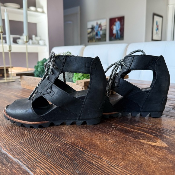 Sorel Joanie II Lace Up Wedge Sandal - Picture 5 of 12